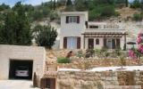 Holiday Home Paphos:   Luxury 3 Bed Villa With Communial Pool 
