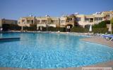 Holiday Home Cyprus:  5 Holiday Apts With Pool Near The Beach , Limassol 