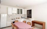 Apartment Croatia: Apartment 3 (A6+2) - House 1757 - Pucisca Dalmatia 