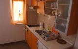 Apartment Sibensko Kninska: Apartment B1 (A2+2) - House 1281 - Sevid Dalmatia 