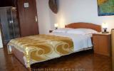 Guest Room Istarska: Room 4 (3-Bettzimmer) - House 138 - Rovinj Istria 