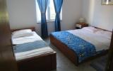 Apartment Croatia: Apartment Blau (A4) - House 716 - Sukosan Dalmatia 