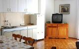 Apartment Zagrebacka: Apartment A1 (A4+1) - House 1348 - Petrcane Dalmatia 