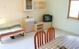 Apartment Medulin: Apartment App 3 (A4+2) - House 1567 - Medulin Istria 