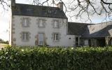 Holiday Home Morlaix Fernseher: House 