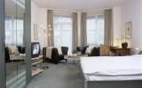 Apartment Zurich Sauna: Apartment Jenatsch Apartments 