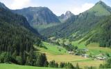 Holiday Home Rhone Alpes Fernseher: House Le Carolien 