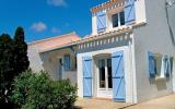 Holiday Home France: House Les Salines 