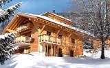 Holiday Home Vaud Sauna: House Khamariah 