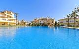 Holiday apartment with shared pool, golf nearby in Sotogrande, San Roque Club Resort - beach/lake nearby, balcony/terrace, air c