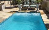 Cape Town holiday apartment rental, Blouberg with beach/lake nearby, jacuzzi/hot tub, balcony/terrace, TV