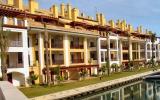 Holiday apartment with shared pool in Sotogrande, Sotogrande Marina - walking, beach/lake nearby, balcony/terrace, air con, rura