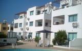 Apartment Paphos: Holiday Apartment Rental With Shared Pool, Beach/lake ...