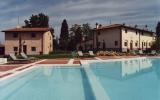 Apartment Montaione: Self-Catering Holiday Apartment With Shared Pool In ...