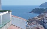 Cadaques holiday apartment rental with walking, beach/lake nearby, balcony/terrace, air con, TV, DVD