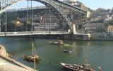 Apartment Porto: Oporto Holiday Apartment Rental With Walking, Beach/lake ...