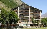 Apartment Valais: Zermatt Holiday Ski Apartment Rental With Walking, Log ...