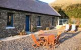 Holiday Home Kerry Fernseher: Cottage Rental In Dingle, Ballydavid With ...