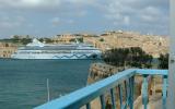 Apartment Other Localities Malta: Senglea/isla Holiday Apartment Rental ...