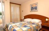 Guest Room Trogir Sat Tv: S-3079-B 