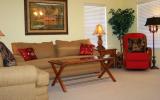 Holiday Home United States Air Condition: Pet Friendly Cottage, Sleeps 8 - ...
