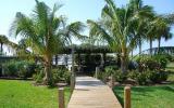 Holiday Home Captiva: Lovely Gulf Front Beach Villa- Lanai, Elevator, Cable, ...