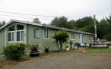 Holiday Home Depoe Bay: Great House - Sleeps 10, Washer/dryer, Pets Allowed - ...