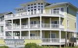 Holiday Home Salvo Surfing: Baywatch - Home Rental Listing Details 