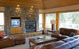 Holiday Home Sunriver Fishing: Great Room, New Furniture, Wonderful Deck, ...