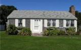 Holiday Home West Dennis: Shore Rd 40 - Home Rental Listing Details 