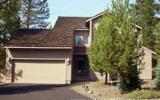 Holiday Home Oregon: #8 Pyramid Mountain Lane - Home Rental Listing Details 