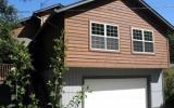 Holiday Home Guerneville: North Star - Home Rental Listing Details 