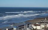 Holiday Home Lincoln City Oregon Fishing: Bright And Cheery Home - Sleeps ...