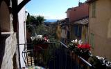 Holiday Home France: Charming Village House, Historic Village, Balcony, ...