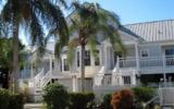 Apartment Sanibel: Serene Beachfront Townhouse- Full Kitchen, Pool, ...