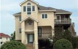 Holiday Home North Carolina: Slam Dunk - Home Rental Listing Details 