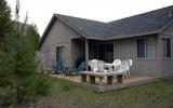 Holiday Home United States: Nicely Furnished, Close To River, Wood View Off ...
