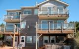Holiday Home Oregon: Spacious Ocean View Home - Whale Watching, 4 Decks, 2 ...