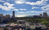 Apartment Honolulu Hawaii: Newly Remodeled Condo On High Floor With Ocean ...