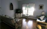 Apartment Massachusetts Fernseher: Lower County Rd 451 B - Condo Rental ...