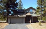 Holiday Home Sunriver: Mt. Bachelor View, Close To The Village, Hot Tub, ...