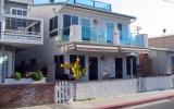 Apartment Newport Beach: Contemporary 2 Level Condo- Balcony, Rooftop Deck, ...