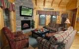 Holiday Home Pigeon Forge: Oohlala - Cabin Rental Listing Details 