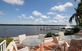 Holiday Home Fort Myers Beach: Luxury Bay Front Home - Andremar 