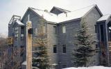 Apartment Vermont: Killington Deluxe Slopeside Condo. Ski To Slopes!! 