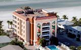 Apartment Fort Myers Beach: Bay To Beach Resort- Luxurious / All Gulf-Front! 