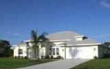 Holiday Home Rotonda Florida: Armadillo Villa: Charming Retreat In Rotonda 