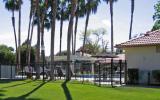 Apartment California: Luxurious Retreat In Palm Desert 