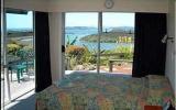 Apartment New Zealand Fernseher: Ocean View Self-Contained Studio Unit 