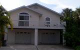 Holiday Home United States: Tropical Home 1 1/2 Blocks Ffrom The Gulf Beaches 